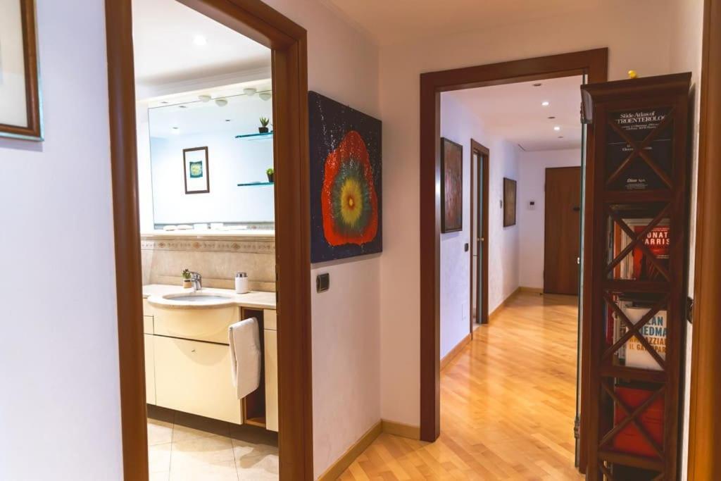 Ampia Oasi A Porta Venezia: Casa In Centro Milan