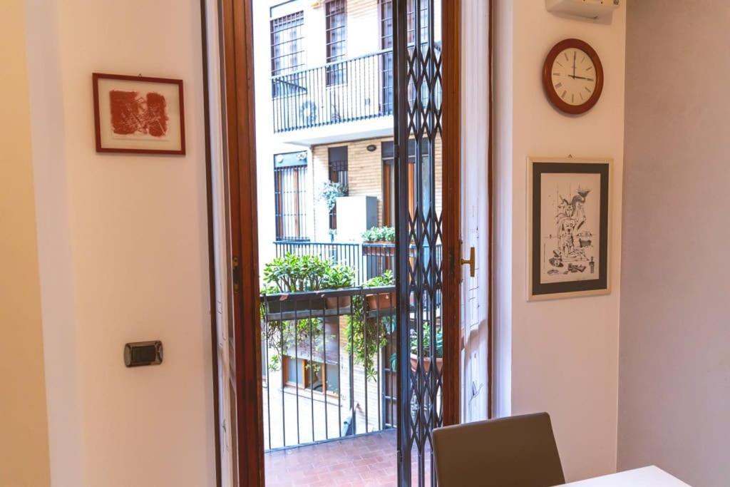 Ampia Oasi A Porta Venezia: Casa In Centro Apartment Milan