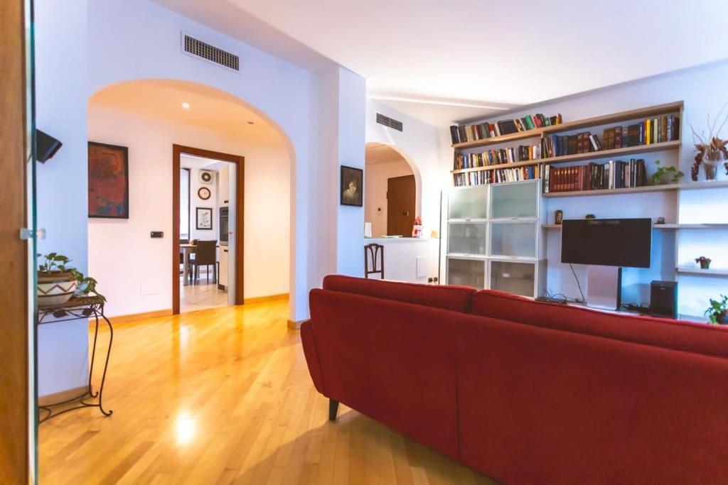 Ampia Oasi A Porta Venezia: Casa In Centro * Milan