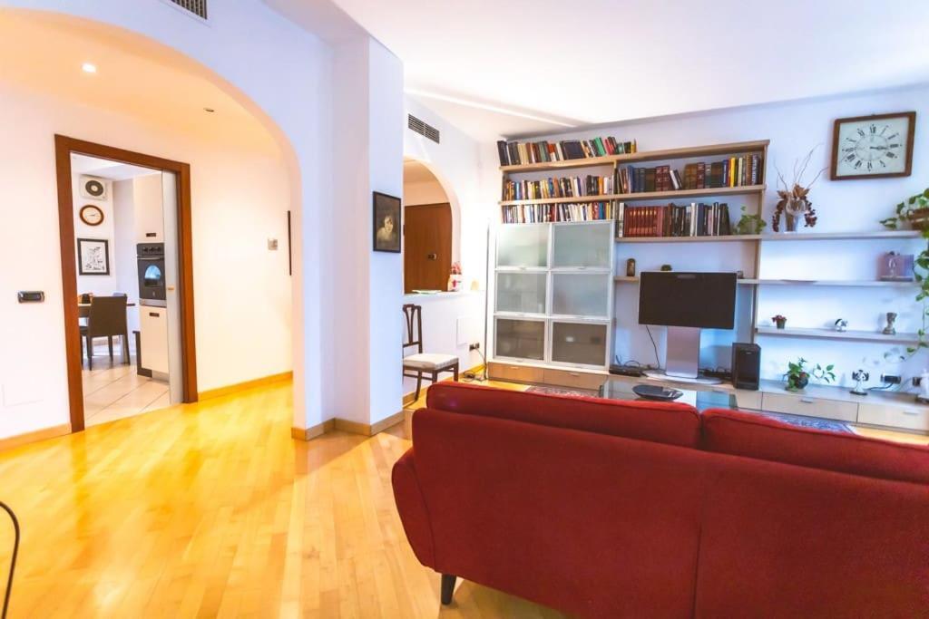 Ampia Oasi A Porta Venezia: Casa In Centro Apartment
