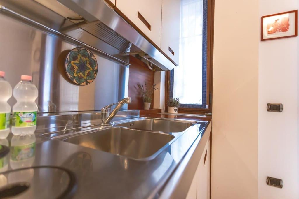 Ampia Oasi A Porta Venezia: Casa In Centro Apartment Milan